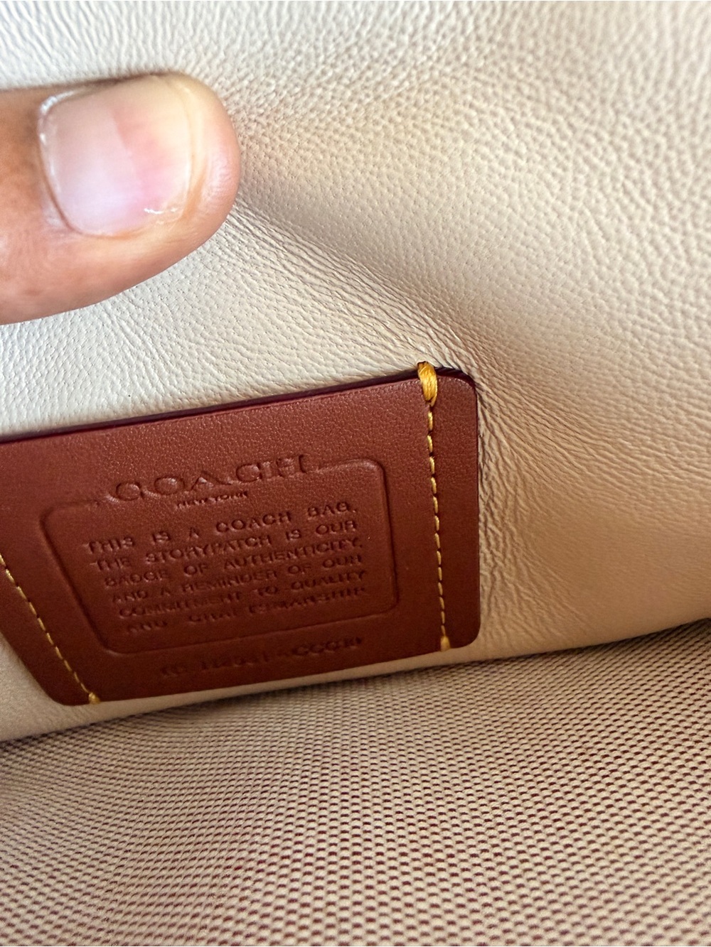 Coach Cream tabby 26 Shoulder Bag with Gold Chain - Picture 4 of 8